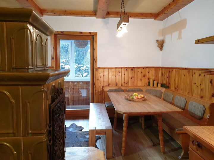 Stylish 7-Bed House in Wolfsberg, Sleeps 15, 1068