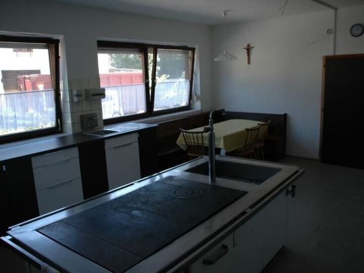 Sumptuous 16-Bed House in Reutte, Sleeps 39, 1157