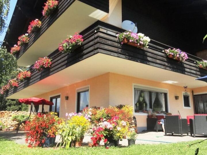 2-Bed Apartment in Spittal an der Drau, Sleeps 6, 1081, Görtschach, Austria