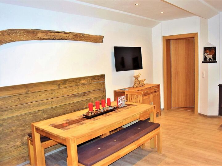 Charming 2-Bed Apartment in Kitzbuhel, Sleeps 6, 1338