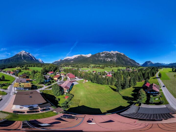 Spacious 1-Bed Apartment in Innsbruck-Land, Sleeps 3, 1340