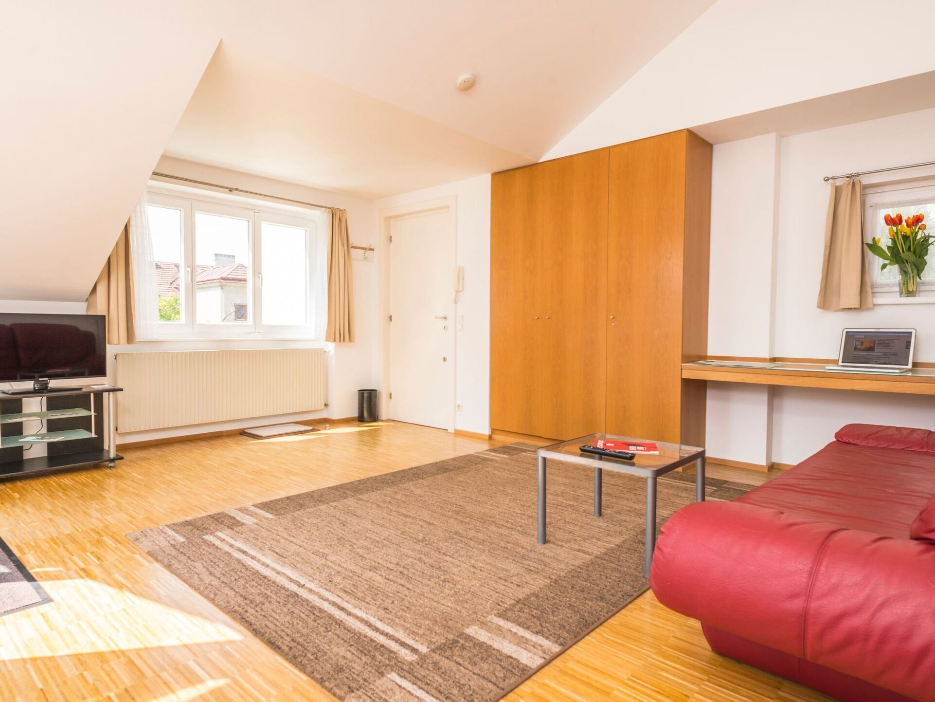 Elegant 1-Bed Apartment in Wien, Sleeps 4, 1001