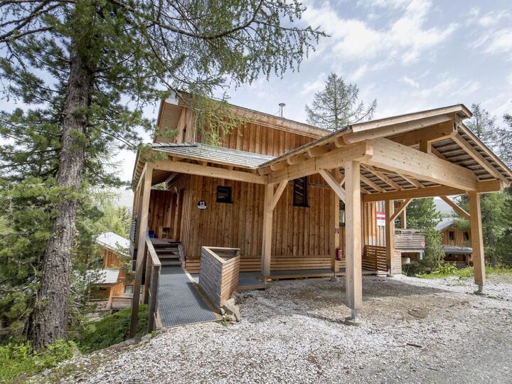 4-Bed House with Mountain View in Murau, Sleeps 10, 1043, Turrach, Austria