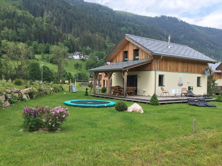 Charming 4-Bed House in Murau, Sleeps 7, 1068, Murau, Austria