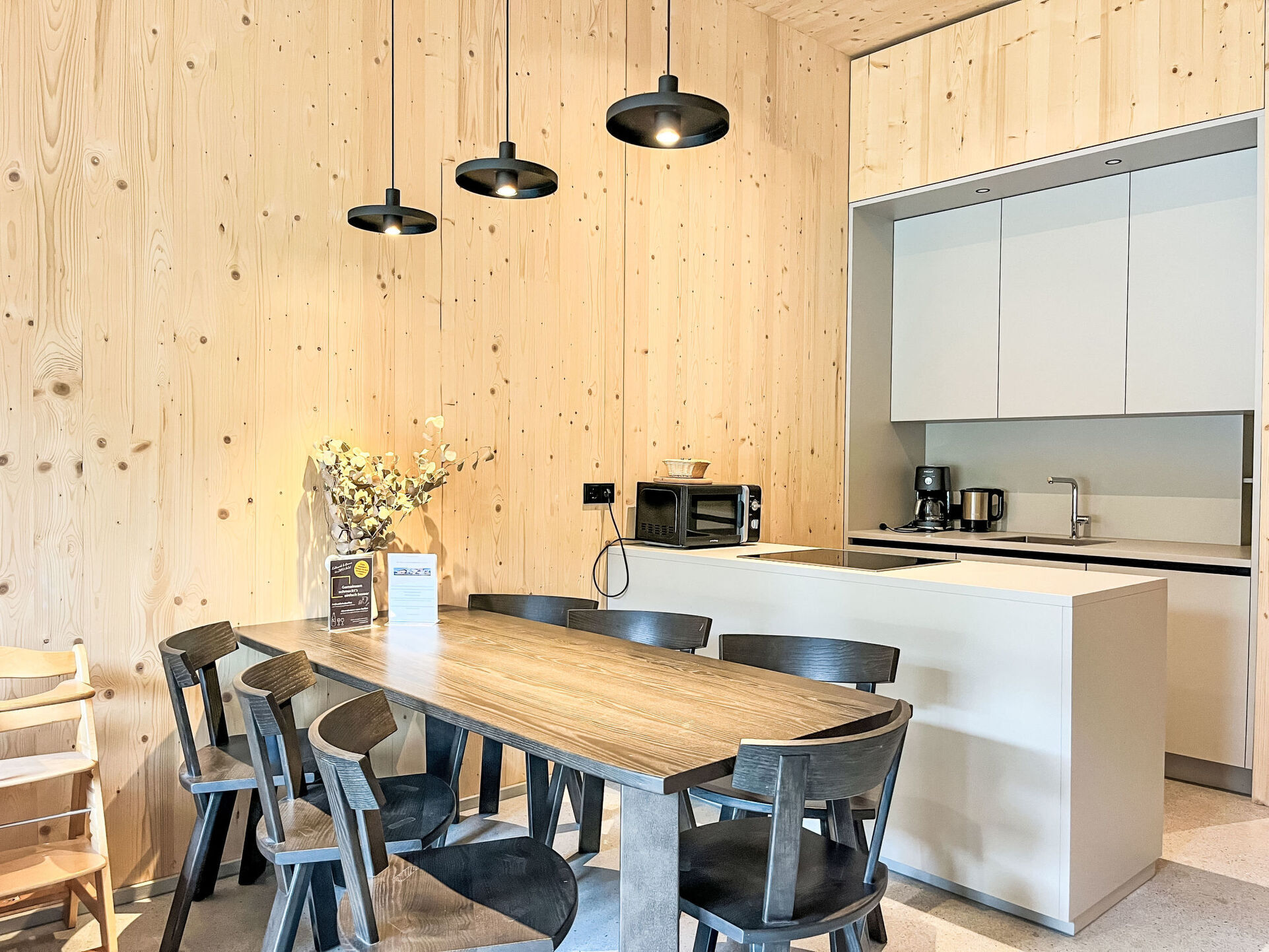 Kitchen / Dining Room