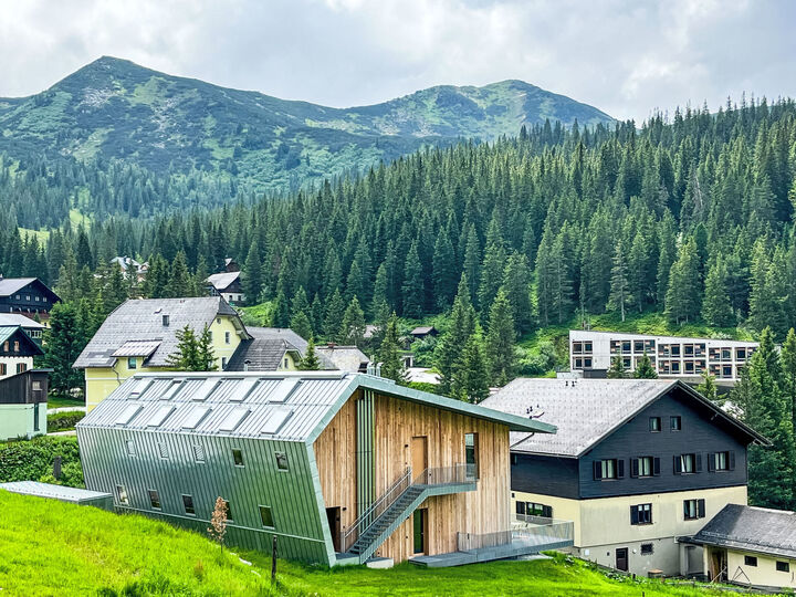 Tranquil 2-Bed Apartment in Liezen, Sleeps 6, 1048, Planneralm, Austria