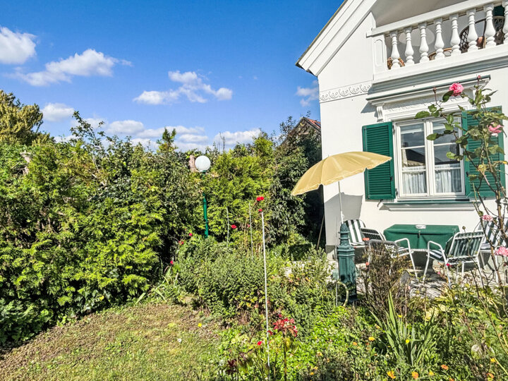 Charming 3-Bed House in Eisenstadt-Umgebung, Sleeps 6, 1003, Mörbisch am See, Austria