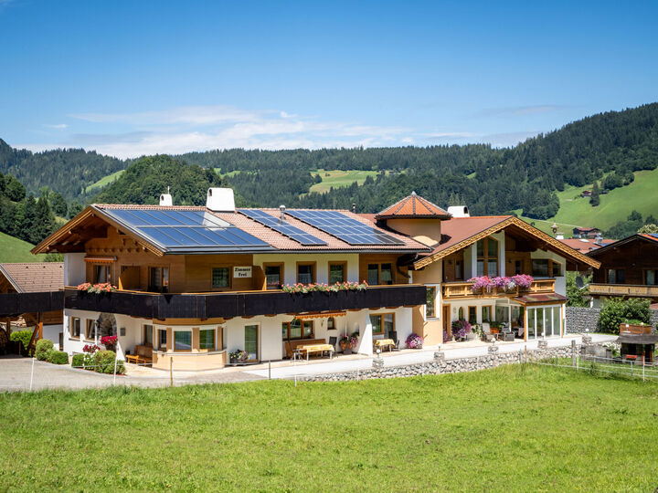 3-Bed Apartment in Kufstein, Sleeps 6, 1067, Niederau, Austria