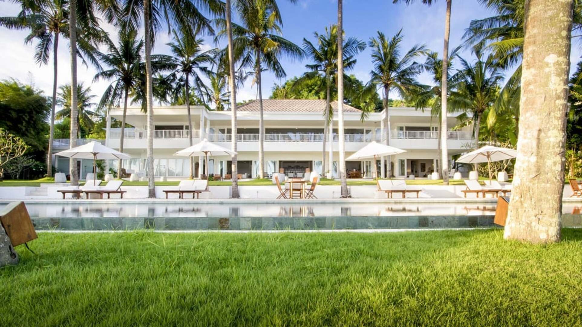 5 Star Villa Stella – Elegant Beachfront Serenity