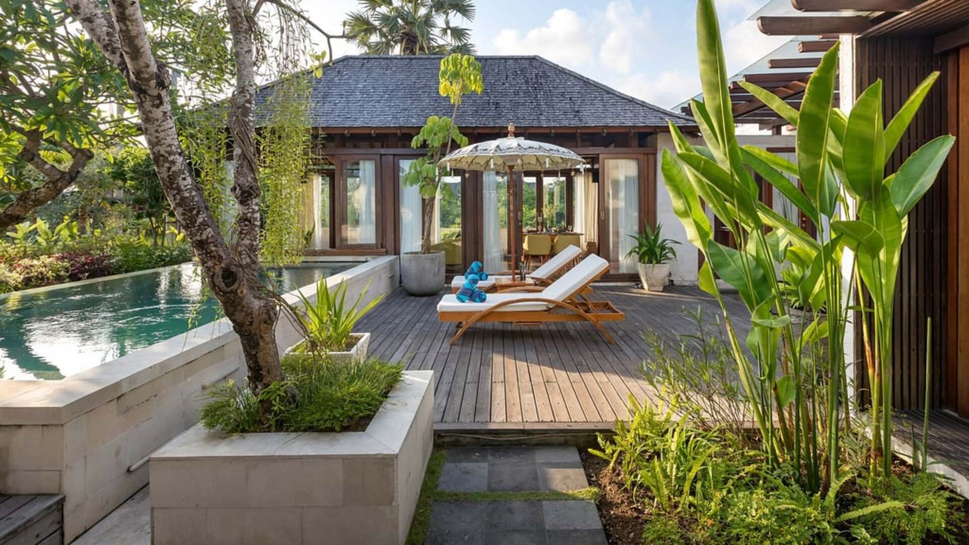 5 Star The Chand’s Estate – Exclusive Beachfront Collection