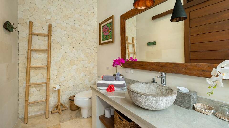 5 Star Villa Liang Ubud – Serene Ricefield Escape