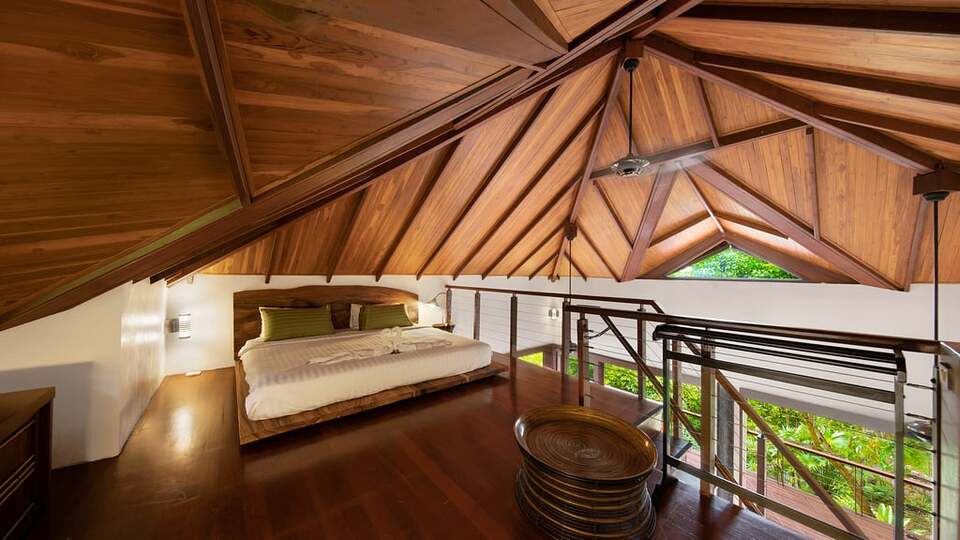5 Star Sunset Rock Villa – Hillside Sunset Haven