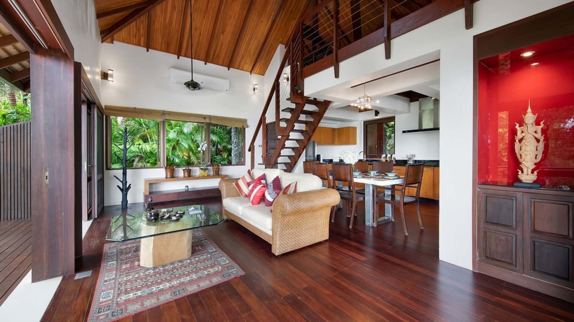5 Star Sunset Rock Villa – Hillside Sunset Haven