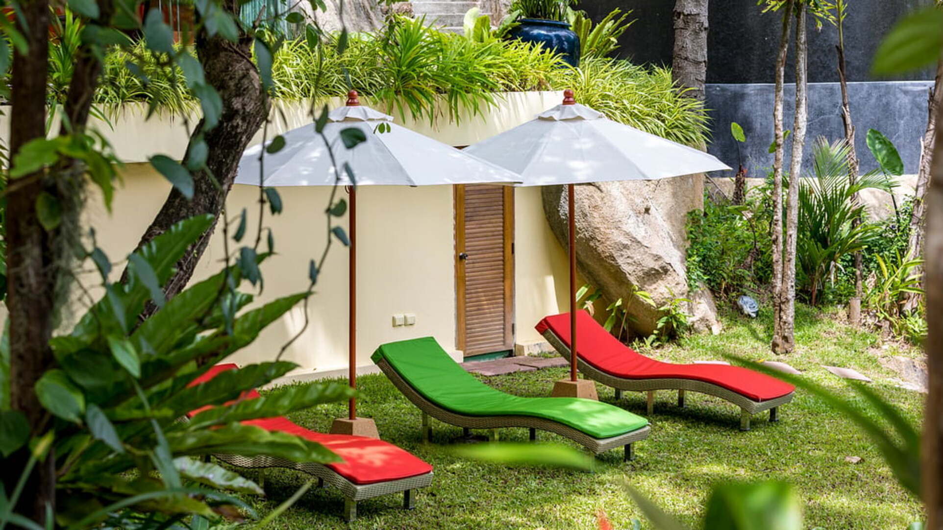 5 Star Sunset Rock Villa – Hillside Sunset Haven