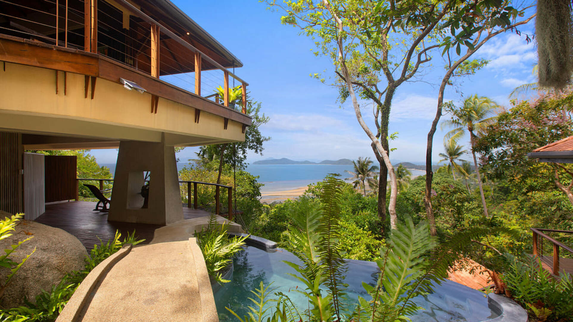 5 Star Sunset Rock Villa – Hillside Sunset Haven