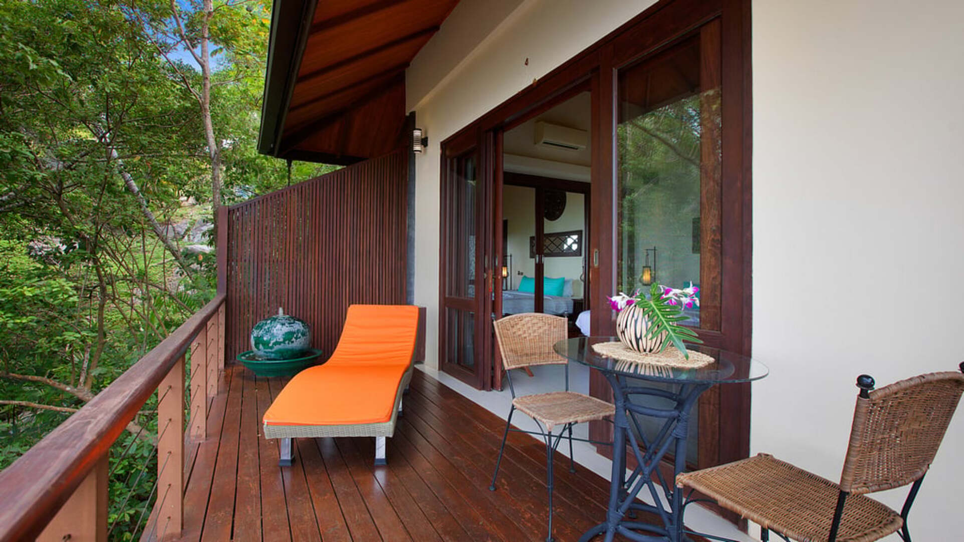 5 Star Sunset Rock Villa – Hillside Sunset Haven