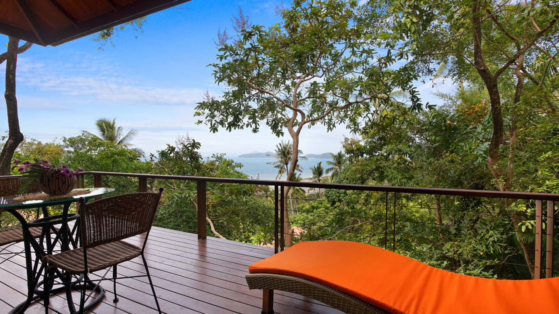 5 Star Sunset Rock Villa – Hillside Sunset Haven