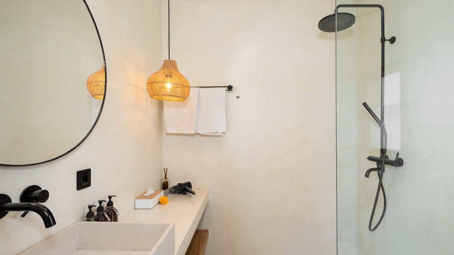 5 Star Lexington Palace Villa – Private Tropical Estate