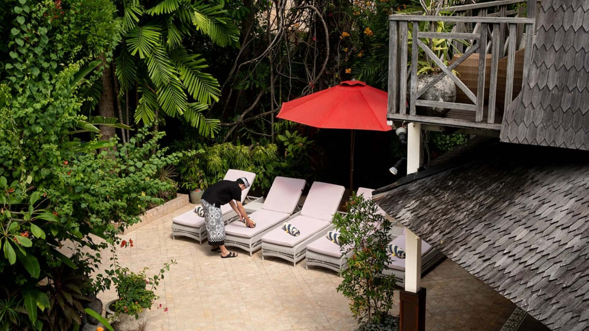 5 Star Villa Hangat – Tropical Balinese Sanctuary