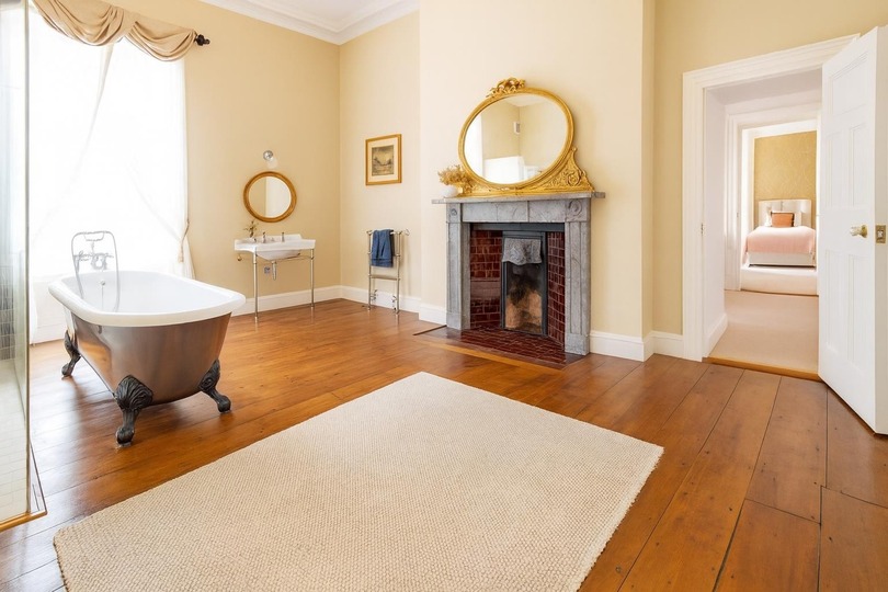 5 Star Rockfield Mansion, Unique Irish Experience