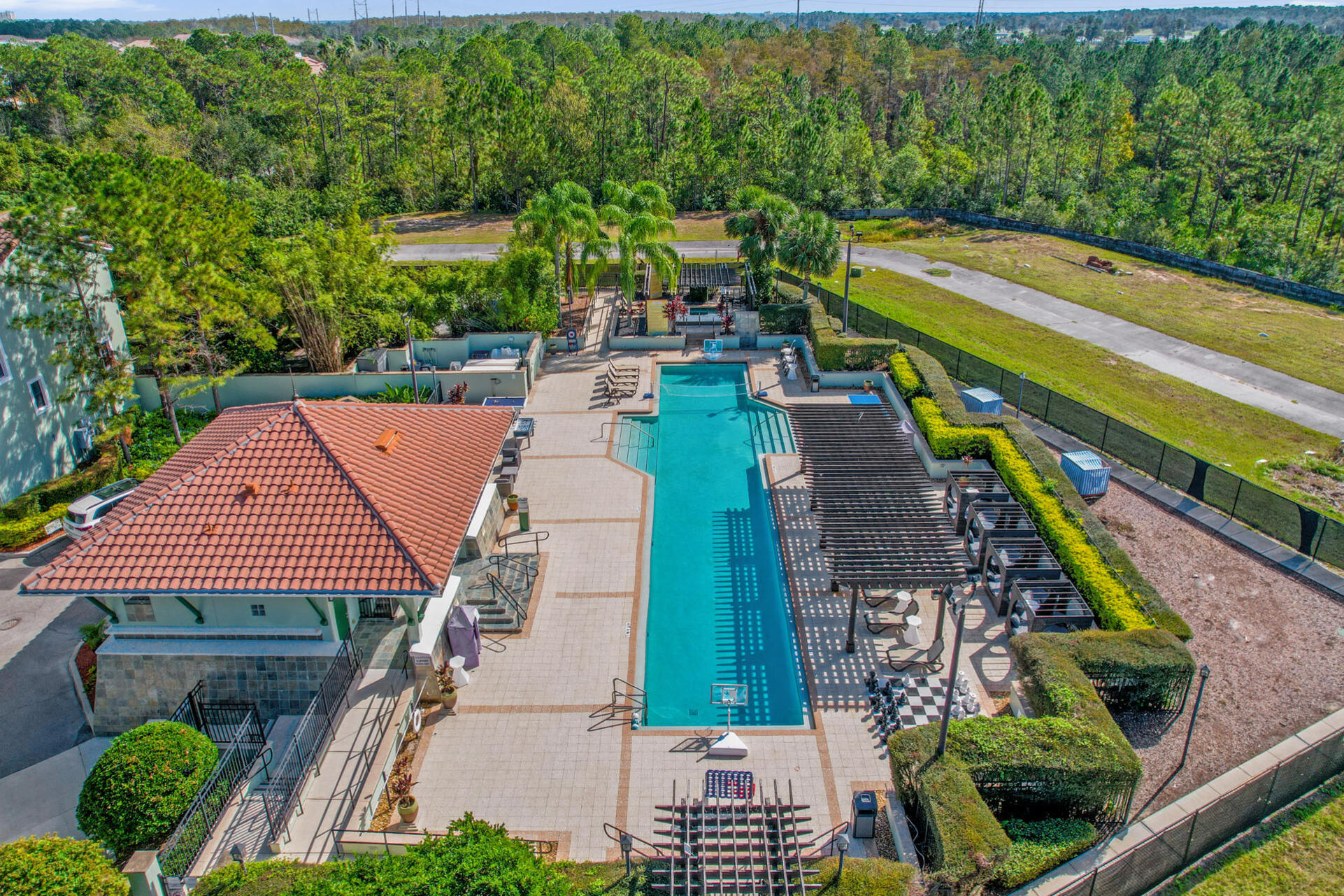 Resort/Pool