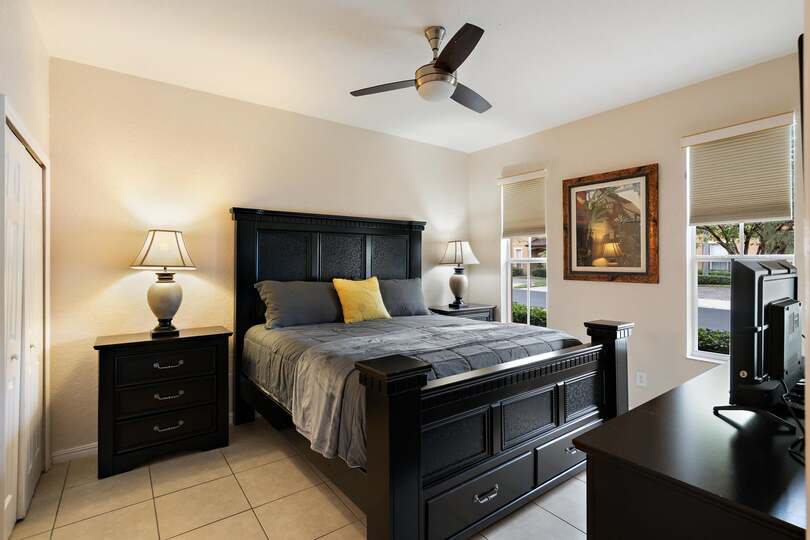 Master King Bedroom 1 Downstairs Attached Bathroom
32" Roku TV