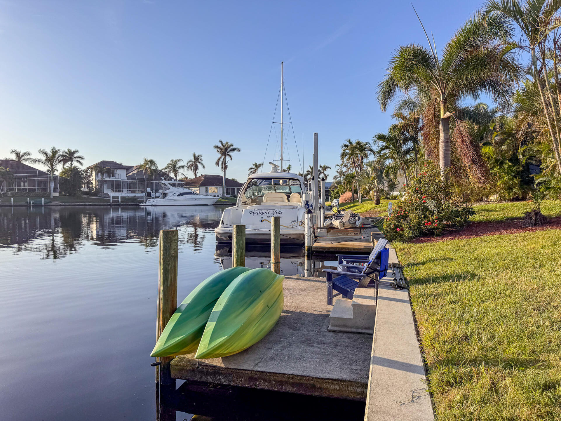 Boat dock and kayaks. Boat dock is 14' x 7' (Boat lift not available)